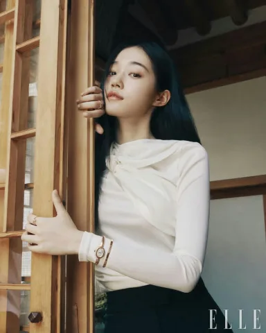 @rohyoonseo on IG
