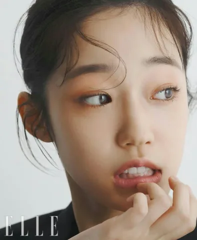@rohyoonseo on IG