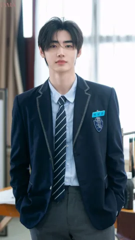 รุ่นพี่ห้องหนึ่ง