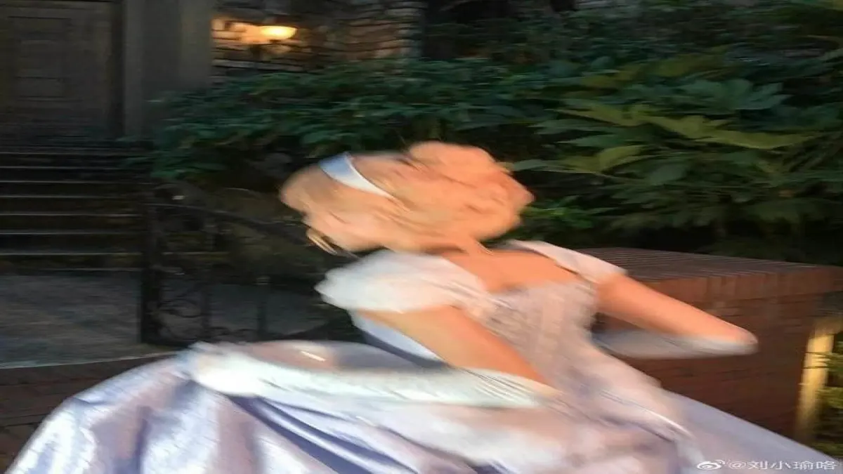 𝚆𝚑𝚎𝚗 𝚢𝚘𝚞 𝚊𝚛𝚎 𝚊 𝚙𝚛𝚒𝚗𝚌𝚎𝚜𝚜