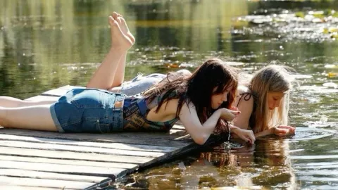 Friends to lovers trope