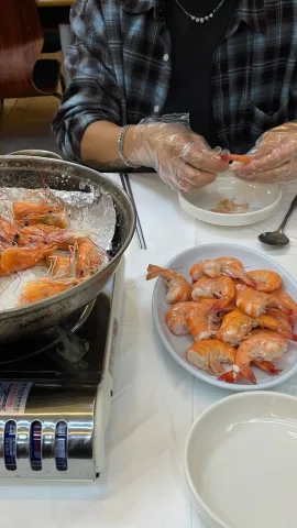 แกะกุ้งให้♡🦐