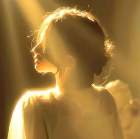 Soft, candid photos with sunshine filters (รูปคุณตอนเผลอๆ ในแสงแดดนุ่มๆ)