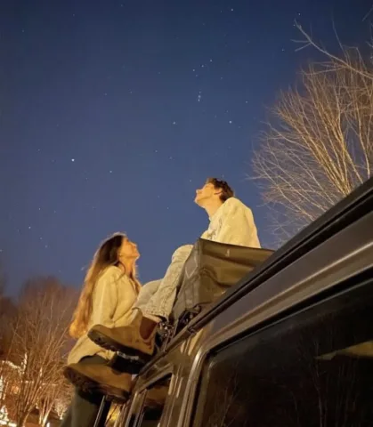Stargazing somewhere peaceful. - ดูดาวในที่สงบ