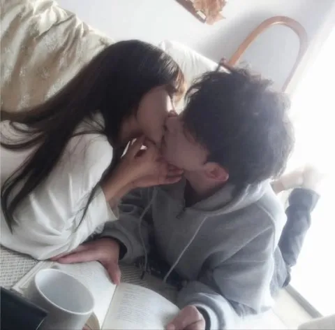 Someone who can joke and tease him back. - คนที่หยอกล้อเขากลับได้
