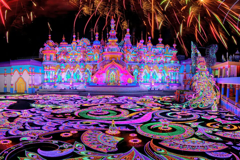 สถานที่สุดท้าย คาร์นิวัลเมจิก ตั้งอยู่ที่จังหวัดใด?