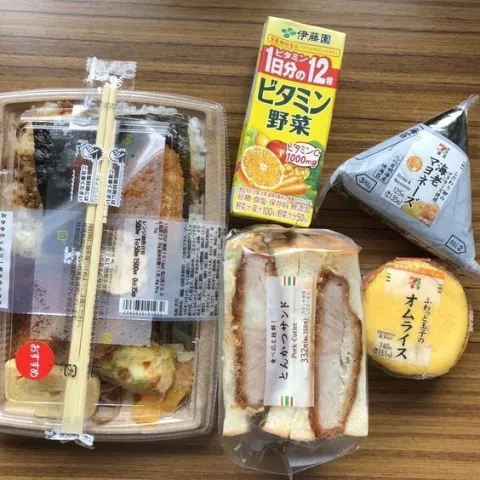 get some food in 7-11