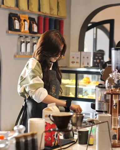 เจ้าของร้านคาเฟ่