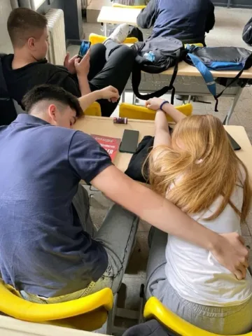 พากันนอน