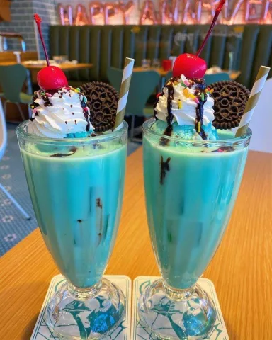 Mint choc milkshake