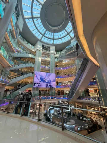 The mall 🛍️