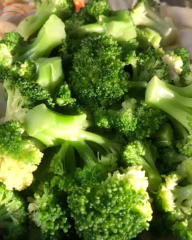 Broccolis