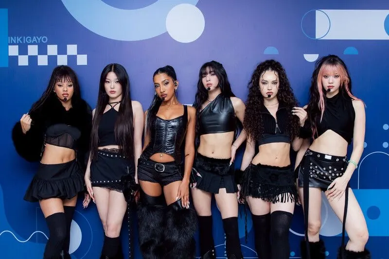 Choose an outfit that matches the other members.
