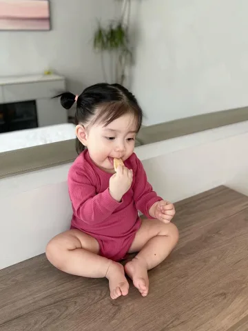 น้องซาร่างับพี่ ๆ