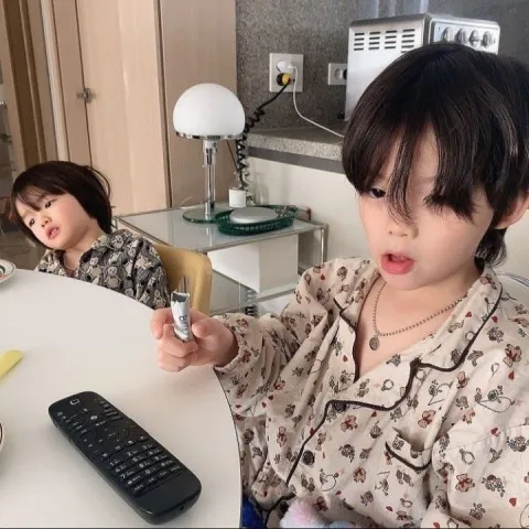 พี่เม่น-น้องมู้ด