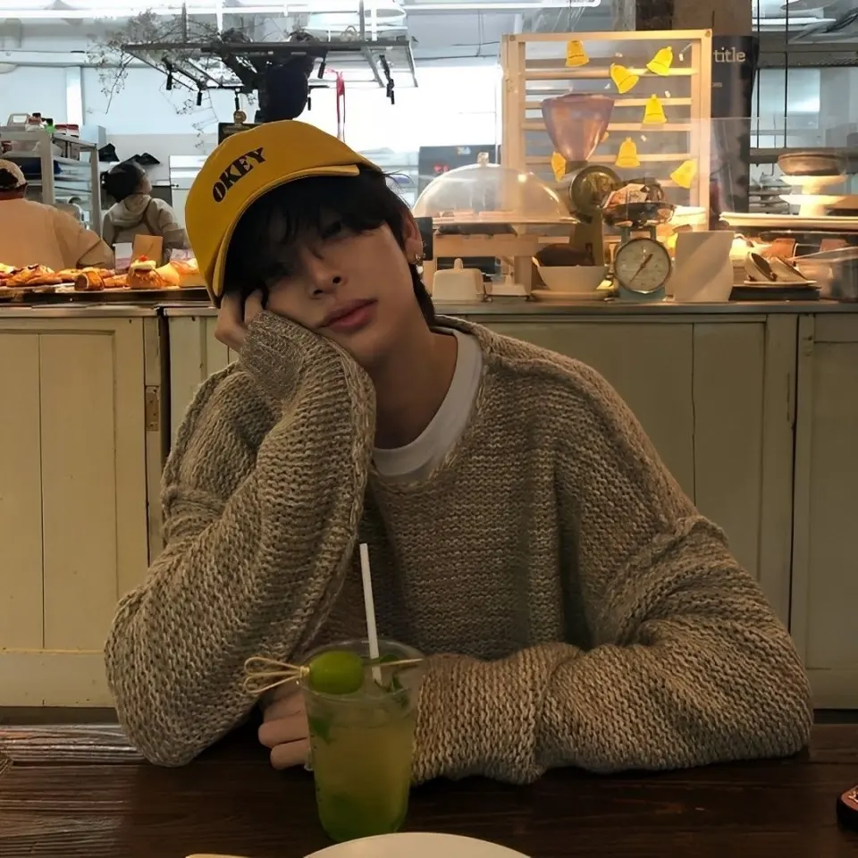 ลูกค้าคนที่ 2 เขามาสั่งเมนู 2 อย่างให้เขากับแฟน