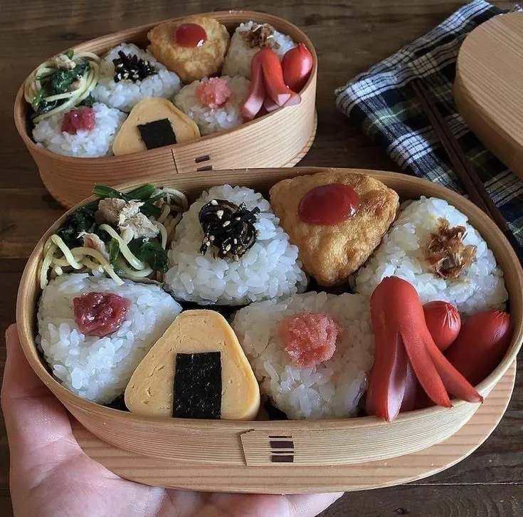 ทุกเช้าก่อนไปทำงานคุณจะทำข้าวกล่องให้แฟน🍱