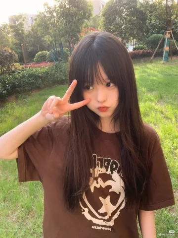 ฮัน เยซอ 17ปี 🇰🇷 (แร็ปหลัก,เต้นหลัก,ร้องเสริม)