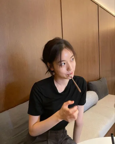 Hye-rin 🇰🇷 (27 year)