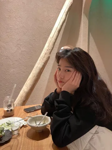 Su-jin 🇰🇷 (24 year)