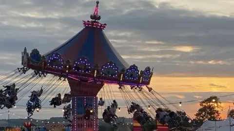 𝑾𝒉𝒊𝒄𝒉 𝑭𝒆𝒔𝒕𝒊𝒗𝒂𝒍 𝑺𝒖𝒊𝒕𝒔 𝒀𝒐𝒖 𝑩𝒆𝒔𝒕.ᐣ