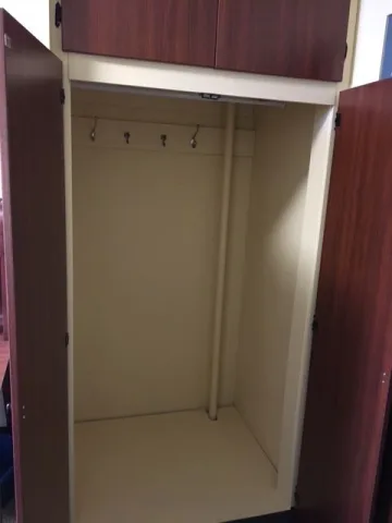 แอบโล่ง