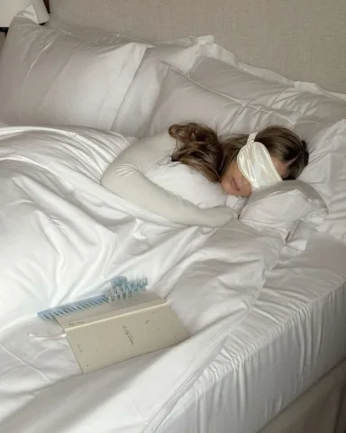 ใครทำอะไรไม่รู้นี้ขอนี่ขอนอนง่วงมากก