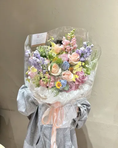 ช่อใหญ่อลังการ บอกความรู้สึกชัดเจน
