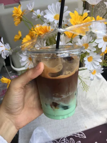มิ้นท์สดชื่นและโกโก้เข้ม