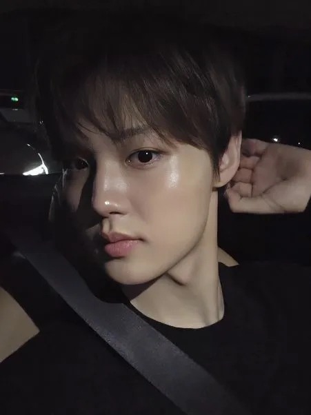 คนนี้ชื่ออะไร