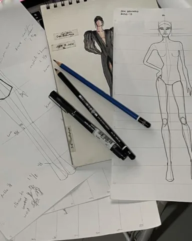 Sketchbook กับดินสอ