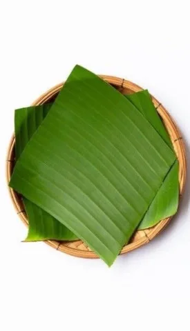 ไปซื้อวัสดุอุปกรณ์มาทำกระทง รีบไปแต่เช้าเลยเพราะกลัวของหมด (เพื่อลอยกระทงตอนเย็น)