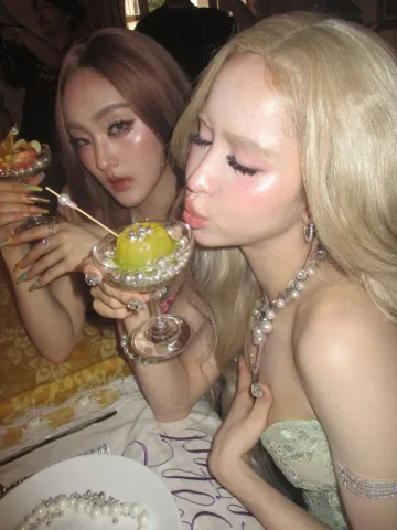 Punch , Hannah - 4EVE