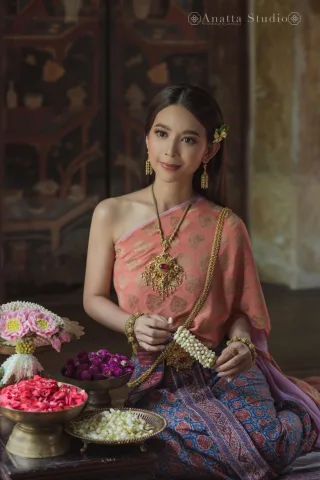 ร้อยมาลัย