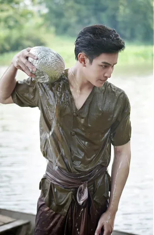 ข้ากำลังอาบน้ำอยู่แท้ๆเลยออเจ้าเป็นอย่างไรบ้าง