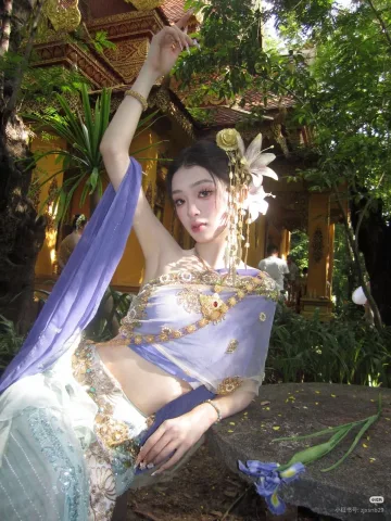 ข้าตกใจนะเจ้าค่ะขอบคุณที่ช่วยนะเจ้าคะท่านสุดนที