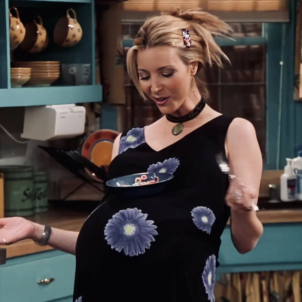 ข้อใดคือหนึ่งในชื่อของเด็กที่ฟีบี้อุ้มบุญ