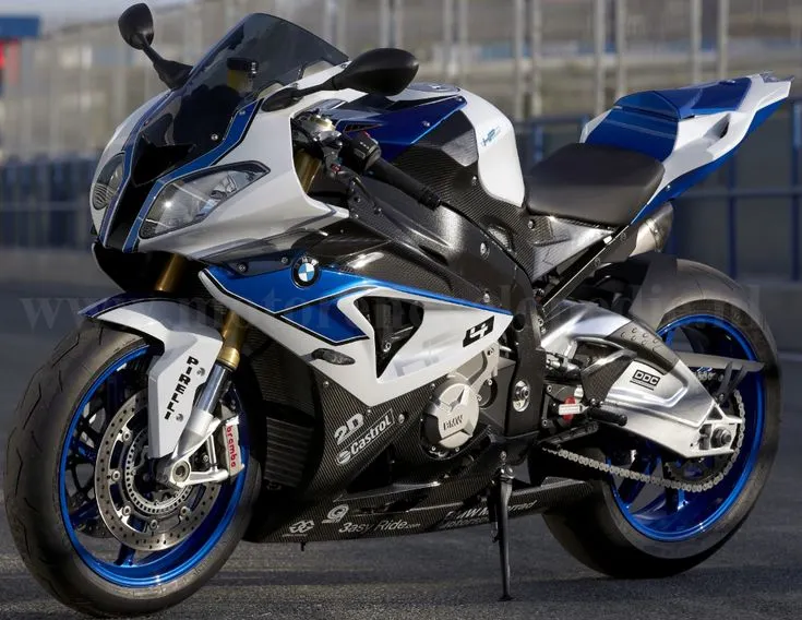 ในรูปคือรถรุ่นอะไร