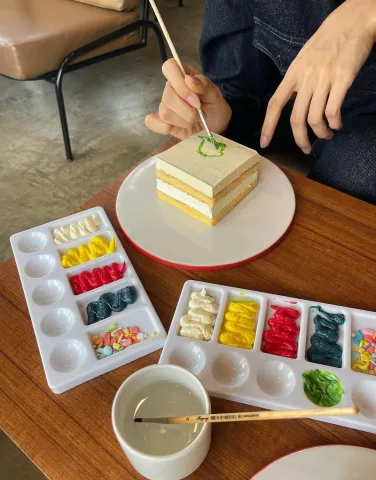 เพ้นท์เค้ก