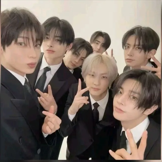 13) วงนี้ชื่อว่าอะไร