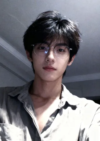 เขาจ้องมองคุณด้วยสายตาที่อ่อนโยน