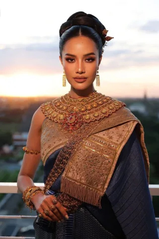 แม่หญิงผู้ดี