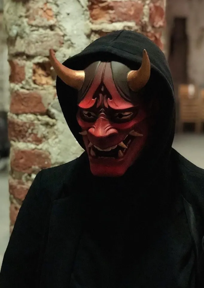 ระหว่างที่คุณเดินทางไป ปีศาจก็ได้ปรากฏตัวขึ้น