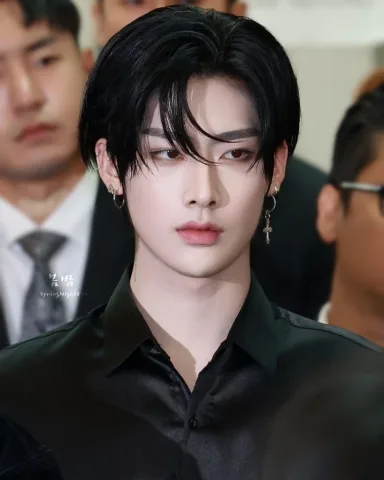 ติณณ์ 23 y.