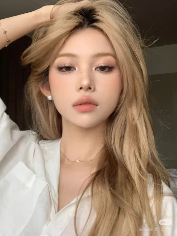 นีน่า 20 y.