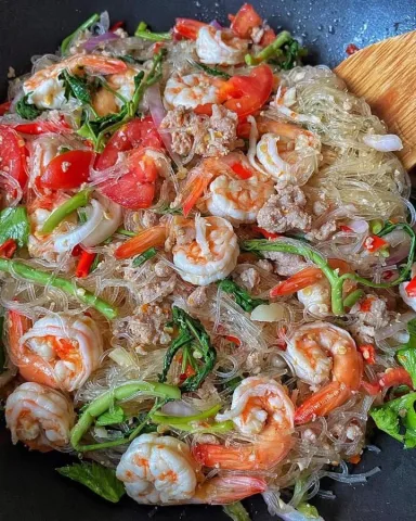 ยําวุ้นเส้น