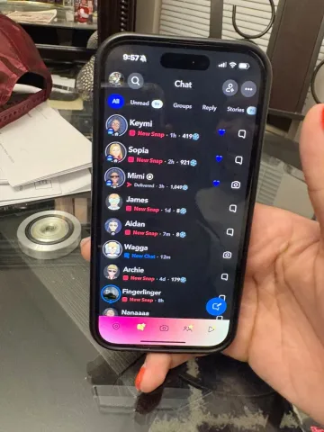 Chat with other people&rsquo;s boyfriend