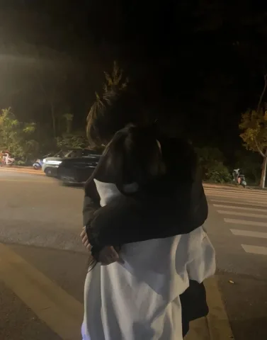 Hug you (give you love)🫂🫶🏻