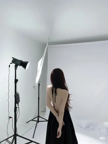 มาแบบจัดเต็ม คนมันต้องเป๊ะนี่นา แสงไฟทำให้เราดูดี