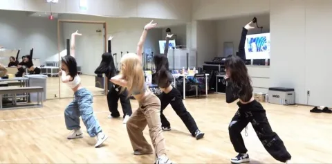 Dance practice / ฝึกเต้น